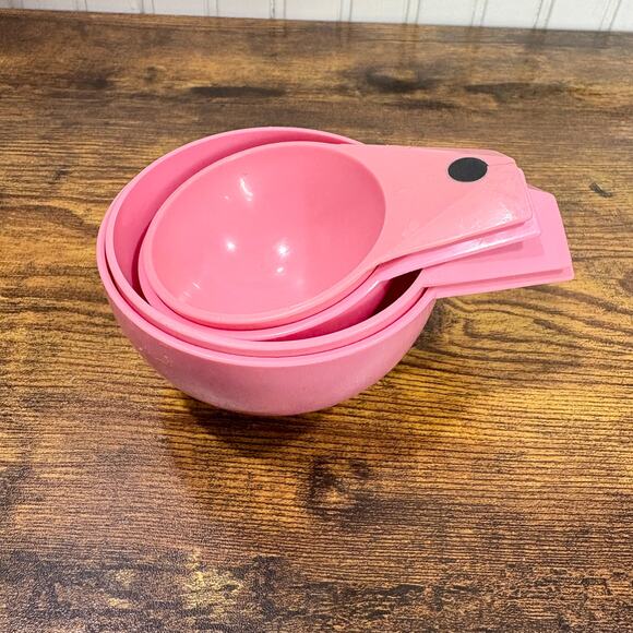 Vintage 1950s Crown Corning Retro Magnetic Pink Measuring Cups Set of 4 MCM - Picture 12 of 12